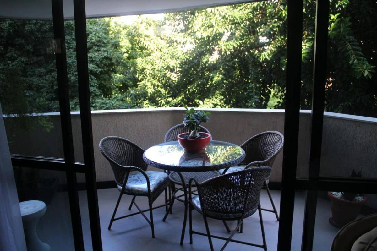 Apartamento à venda com 3 quartos, 199m² - Foto 1